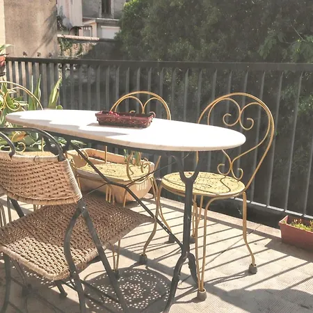 Spacieux A Avec Jardin, 78 M² Apartament