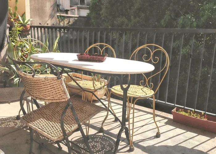 Spacieux A Avec Jardin, 78 M² Διαμέρισμα